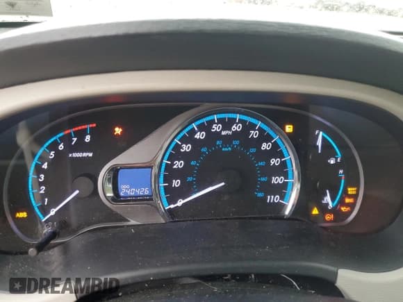 ✅ 2013 Toyota Sienna XLE • VIN: 5TDDK3DC9DS067541 • Lot: 90489285. Wystawiony na Copart z przebiegiem 240 426 mil. Bezpłatny archiwum sprzedaży aukcyjnych z USA i szczegółowy raport historii pojazdu na DreamBid. Zdjęcie 9.