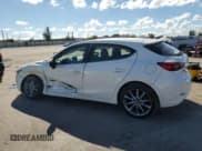 ✅ 2018 Mazda 3 Touring • VIN: 3MZBN1L30JM263428 • Lot: 82687335. Wystawiony na Copart z przebiegiem 57 273 mil. Bezpłatny archiwum sprzedaży aukcyjnych z USA i szczegółowy raport historii pojazdu na DreamBid. Zdjęcie 2.