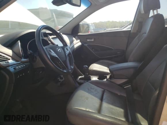 ✅ 2018 Hyundai Santa Fe Ultimate • VIN: 5XYZWDLA3JG571334 • Lot: 48331753. Listed on Copart with Not provided. Free auction sales archive from the USA and detailed vehicle history report at DreamBid. Image 7.