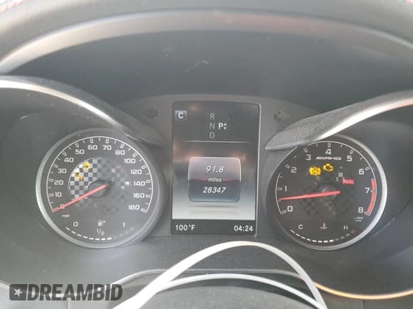 ✅ 2019 Mercedes-Benz GLC 43 AMG • VIN: WDC0G6EBXKF490837 • Lot: 49004595. Wystawiony na Copart z przebiegiem 28 347 mil. Bezpłatny archiwum sprzedaży aukcyjnych z USA i szczegółowy raport historii pojazdu na DreamBid. Zdjęcie 9.