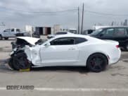 ✅ 2018 Chevrolet Camaro 1LT • VIN: 1G1FB1RX7J0146786 • Lot: 42565210. Wystawiony na IAAI z przebiegiem 168 097 mil. Bezpłatny archiwum sprzedaży aukcyjnych z USA i szczegółowy raport historii pojazdu na DreamBid. Zdjęcie 14.