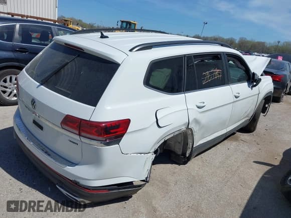 ✅ 2023 Volkswagen Atlas SE • VIN: 1V2LP2CA0PC525673 • Лот: 39185005. Опубликован ранее на IAAI с пробегом 10 248 миль. Бесплатный доступ к архиву аукционных продаж из США и подробный отчёт об истории автомобиля на DreamBid. Изображение 4.