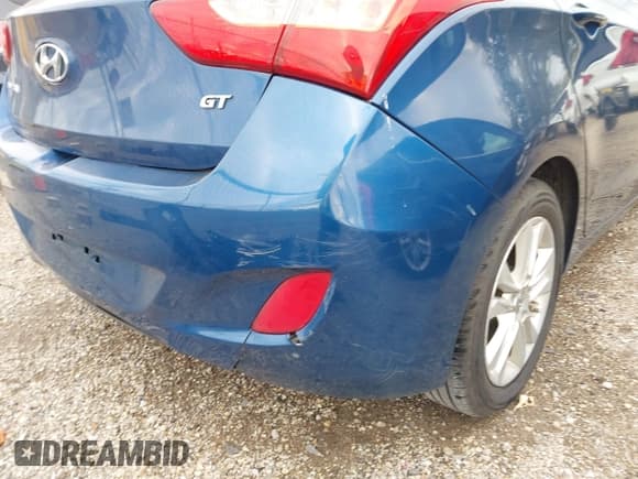 ✅ 2015 Hyundai Elantra • VIN: KMHD35LH3FU244147 • Lot: 43492301. Listed on IAAI with 132,073 mi. Free auction sales archive from the USA and detailed vehicle history report at DreamBid. Image 19.