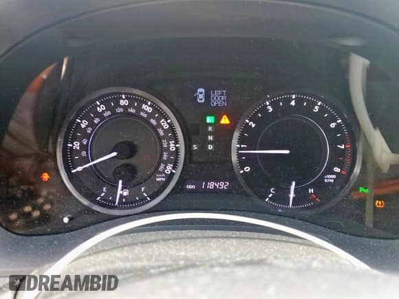 ✅ 2011 Lexus IS 250 C • VIN: JTHFF2C2XB2519905 • Lot: 62572845. Wystawiony na Copart z przebiegiem 118 492 mil. Bezpłatny archiwum sprzedaży aukcyjnych z USA i szczegółowy raport historii pojazdu na DreamBid. Zdjęcie 9.