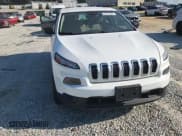 ✅ 2016 Jeep Cherokee Sport • VIN: 1C4PJMABXGW293271 • Лот: 82151835. Опубликован ранее на Copart с пробегом 117 778 миль. Бесплатный доступ к архиву аукционных продаж из США и подробный отчёт об истории автомобиля на DreamBid. Изображение 14.