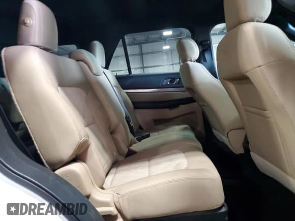 ✅ 2017 Ford Explorer • VIN: 1FM5K8B8XHGA44927 • Лот: 81609575. Опубликован ранее на Copart с пробегом 233 501 миль. Бесплатный доступ к архиву аукционных продаж из США и подробный отчёт об истории автомобиля на DreamBid. Изображение 11.