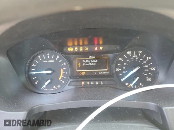 ✅ 2019 Ford Explorer • VIN: 1FM5K7B85KGB04064 • Lot: 67912725. Wystawiony na Copart z przebiegiem 60 829 mil. Bezpłatny archiwum sprzedaży aukcyjnych z USA i szczegółowy raport historii pojazdu na DreamBid. Zdjęcie 9.