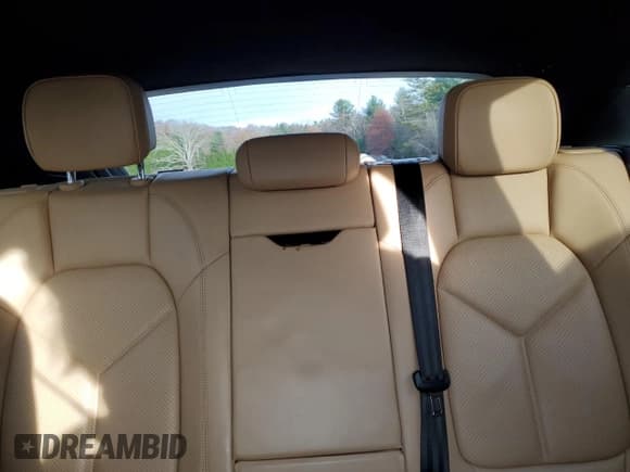 ✅ 2017 Porsche Macan S • VIN: WP1AB2A50HLB15503 • Lot: 92924445. Wystawiony na Copart z przebiegiem 85 614 mil. Bezpłatny archiwum sprzedaży aukcyjnych z USA i szczegółowy raport historii pojazdu na DreamBid. Zdjęcie 10.