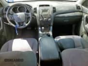 ✅ 2013 Kia Sorento LX • VIN: 5XYKT4A29DG348533 • Lot: 82041505. Listed on Copart with 275,509 mi. Free auction sales archive from the USA and detailed vehicle history report at DreamBid. Image 8.