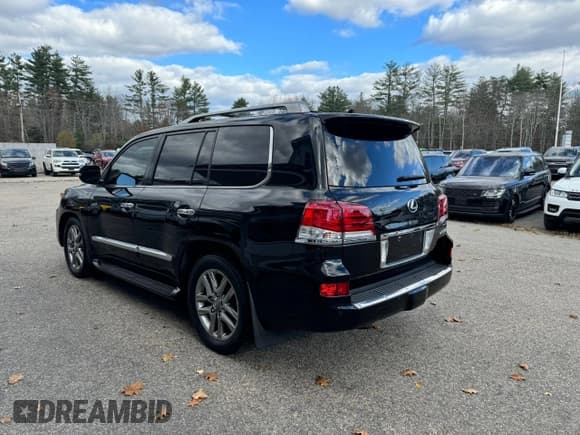 ✅ 2014 Lexus LX 570 • VIN: JTJHY7AX9E4141436 • Lot: 80107734. Listed on Copart with 255,635 mi. Free auction sales archive from the USA and detailed vehicle history report at DreamBid. Image 3.