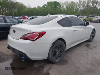 ✅ 2010 Hyundai Genesis Coupe R-Spec • VIN: KMHHT6KD0AU018646 • Lot: 42077089. Wystawiony na IAAI z przebiegiem 162 251 mil. Bezpłatny archiwum sprzedaży aukcyjnych z USA i szczegółowy raport historii pojazdu na DreamBid. Zdjęcie 4.