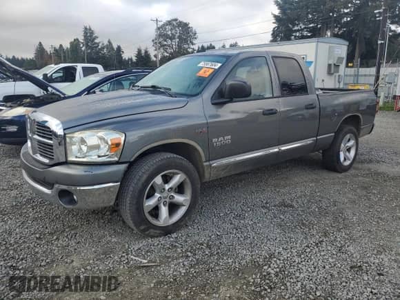 2008 Dodge 1500 SLT z VIN 1D7HA18238S558880, wystawiony jako Copart lot #75567604 z przebiegiem 105 572 mil mil oraz Szkoda całkowita • Salvage title. Historia ofert i sprzedaży dostępna na DreamBid. Obrazek 1.