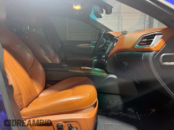 ✅ 2014 Maserati Ghibli S Q4 • VIN: ZAM57RTA0E1087454 • Лот: 68227195. Опубликован ранее на Copart с пробегом 58 880 миль. Бесплатный доступ к архиву аукционных продаж из США и подробный отчёт об истории автомобиля на DreamBid. Изображение 5.