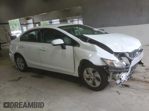 ✅ 2014 Honda Civic LX • VIN: 19XFB2F5XEE260181 • Лот: 69426765. Опубликован ранее на Copart с пробегом Не указан. Бесплатный доступ к архиву аукционных продаж из США и подробный отчёт об истории автомобиля на DreamBid. Изображение 4.