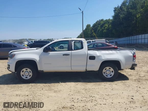 ✅ 2020 Chevrolet Colorado 2WD Work Truck • VIN: 1GCHSBEA2L1243785 • Lot: 43209539. Listed on IAAI with 49,127 mi. Free auction sales archive from the USA and detailed vehicle history report at DreamBid. Image 14.