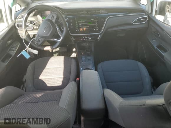 ✅ 2023 Chevrolet Bolt EV 1LT • VIN: 1G1FW6S03P4127748 • Lot: 55466605. Wystawiony na Copart z przebiegiem 10 499 mil. Bezpłatny archiwum sprzedaży aukcyjnych z USA i szczegółowy raport historii pojazdu na DreamBid. Zdjęcie 8.