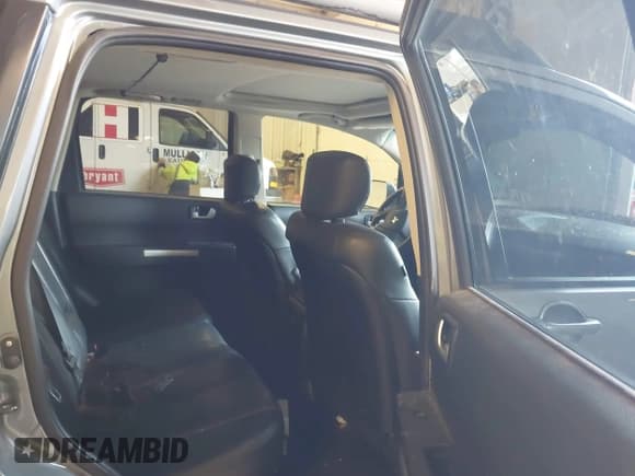 ✅ 2007 Mitsubishi Endeavor SE • VIN: 4A4MN31S57E074301 • Lot: 43476247. Listed on IAAI with 213,169 mi. Free auction sales archive from the USA and detailed vehicle history report at DreamBid. Image 8.