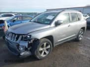 ✅ 2017 Jeep Compass High Altitude • VIN: 1C4NJDEB1HD171980 • Lot: 43665749. Wystawiony na IAAI z przebiegiem 111 542 mil. Bezpłatny archiwum sprzedaży aukcyjnych z USA i szczegółowy raport historii pojazdu na DreamBid. Zdjęcie 17.