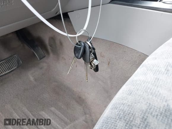 ✅ 2008 Kia Sorento LX • VIN: KNDJD735885794804 • Лот: 42140876. Опубликован ранее на IAAI с пробегом 157 259 миль. Бесплатный доступ к архиву аукционных продаж из США и подробный отчёт об истории автомобиля на DreamBid. Изображение 11.