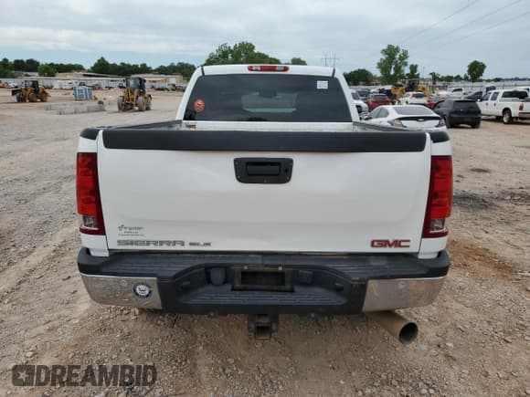 ✅ 2009 GMC Sierra 2500HD SLE • VIN: 1GTHK53669F106005 • Lot: 57120825. Wystawiony na Copart z przebiegiem 100 405 mil. Bezpłatny archiwum sprzedaży aukcyjnych z USA i szczegółowy raport historii pojazdu na DreamBid. Zdjęcie 6.