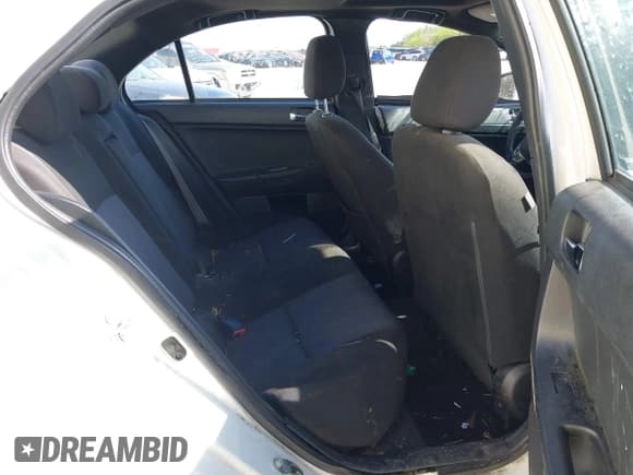 ✅ 2017 Mitsubishi Lancer ES • VIN: JA32U2FU2HU013922 • Lot: 42021535. Listed on IAAI with 91,007 mi. Free auction sales archive from the USA and detailed vehicle history report at DreamBid. Image 8.