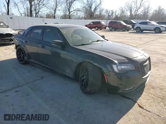 ✅ 2016 Chrysler 300 S • VIN: 2C3CCABT7GH287266 • Lot: 42854765. Listed on Copart with 107,540 mi. Free auction sales archive from the USA and detailed vehicle history report at DreamBid. Image 10.