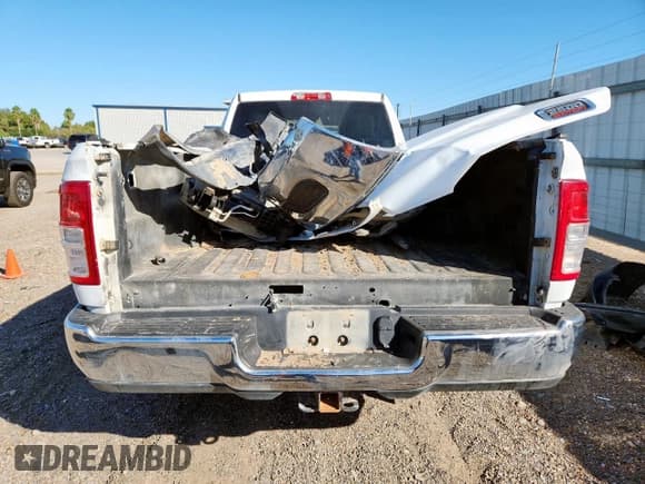 ✅ 2021 Ram 2500 Tradesman • VIN: 3C6UR5HL2MG515965 • Lot: 90258875. Wystawiony na Copart z przebiegiem 189 734 mil. Bezpłatny archiwum sprzedaży aukcyjnych z USA i szczegółowy raport historii pojazdu na DreamBid. Zdjęcie 6.