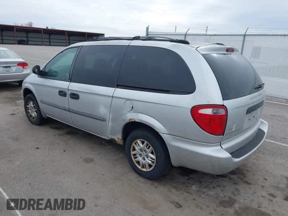 ✅ 2004 Dodge Caravan SE • VIN: 1D4GP24RX4B556294 • Лот: 43646064. Опубликован ранее на IAAI с пробегом 197 945 миль. Бесплатный доступ к архиву аукционных продаж из США и подробный отчёт об истории автомобиля на DreamBid. Изображение 3.