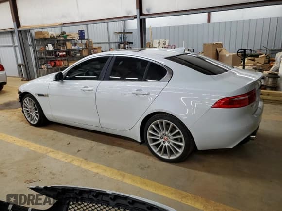✅ 2018 Jaguar XE • VIN: SAJAN4EVXJCP17542 • Lot: 45639745. Listed on Copart with 79,934 mi. Free auction sales archive from the USA and detailed vehicle history report at DreamBid. Image 2.
