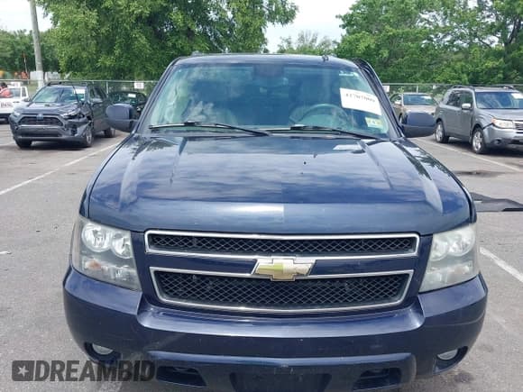 ✅ 2008 Chevrolet Suburban LTZ • VIN: 3GNFK16388G176479 • Lot: 42707009. Wystawiony na IAAI z przebiegiem 236 064 mil. Bezpłatny archiwum sprzedaży aukcyjnych z USA i szczegółowy raport historii pojazdu na DreamBid. Zdjęcie 12.