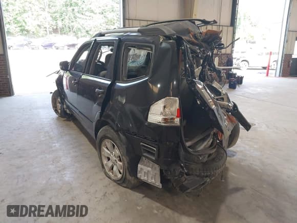 ✅ 2009 Kia Borrego LX • VIN: KNDJJ741595033072 • Lot: 42596720. Listed on IAAI with 196,872 mi. Free auction sales archive from the USA and detailed vehicle history report at DreamBid. Image 3.