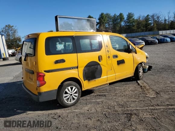 ✅ 2014 Nissan NV200 • VIN: 3N8CM0JT7EK690523 • Lot: 81976405. Listed on Copart with 302,501 mi. Free auction sales archive from the USA and detailed vehicle history report at DreamBid. Image 3.