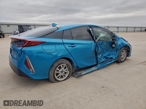 ✅ 2019 Toyota Prius Premium • VIN: JTDKARFP4K3105463 • Lot: 94801345. Listed on Copart with 112,870 mi. Free auction sales archive from the USA and detailed vehicle history report at DreamBid. Image 3.