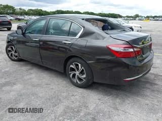 ✅ 2017 Honda Accord LX • VIN: 1HGCR2F3XHA008646 • Лот: 42719733. Опубликован ранее на IAAI с пробегом 97 538 миль. Бесплатный доступ к архиву аукционных продаж из США и подробный отчёт об истории автомобиля на DreamBid. Изображение 3.