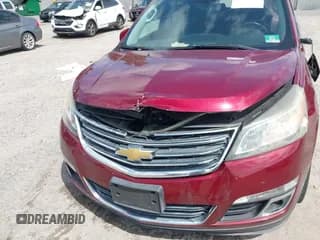 ✅ 2016 Chevrolet Traverse LT • VIN: 1GNKRGKD2GJ178933 • Lot: 43138661. Wystawiony na IAAI z przebiegiem 125 117 mil. Bezpłatny archiwum sprzedaży aukcyjnych z USA i szczegółowy raport historii pojazdu na DreamBid. Zdjęcie 6.