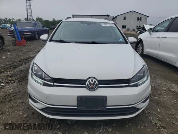 ✅ 2019 Volkswagen Golf S • VIN: 3VW117AU4KM514281 • Lot: 58374035. Wystawiony na Copart z przebiegiem 73 246 mil. Bezpłatny archiwum sprzedaży aukcyjnych z USA i szczegółowy raport historii pojazdu na DreamBid. Zdjęcie 5.