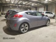 ✅ 2016 Hyundai Veloster • VIN: KMHTC6AD0GU299156 • Lot: 75708284. Wystawiony na Copart z przebiegiem 62 395 mil. Bezpłatny archiwum sprzedaży aukcyjnych z USA i szczegółowy raport historii pojazdu na DreamBid. Zdjęcie 3.