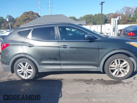 ✅ 2014 Hyundai Santa Fe • VIN: 5XYZU3LA0EG175559 • Лот: 43689066. Опубликован ранее на IAAI с пробегом 223 120 миль. Бесплатный доступ к архиву аукционных продаж из США и подробный отчёт об истории автомобиля на DreamBid. Изображение 13.
