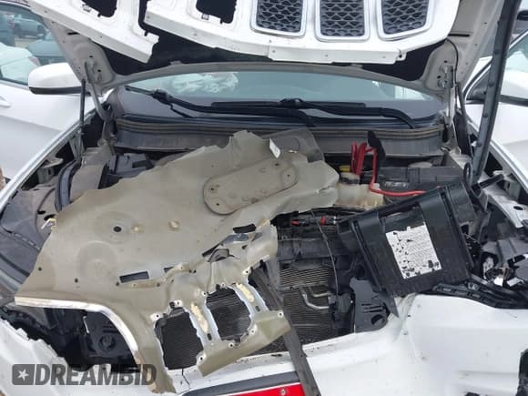 ✅ 2019 Jeep Cherokee Latitude Plus • VIN: 1C4PJLLB5KD420391 • Lot: 43089853. Wystawiony na IAAI z przebiegiem 86 848 mil. Bezpłatny archiwum sprzedaży aukcyjnych z USA i szczegółowy raport historii pojazdu na DreamBid. Zdjęcie 10.