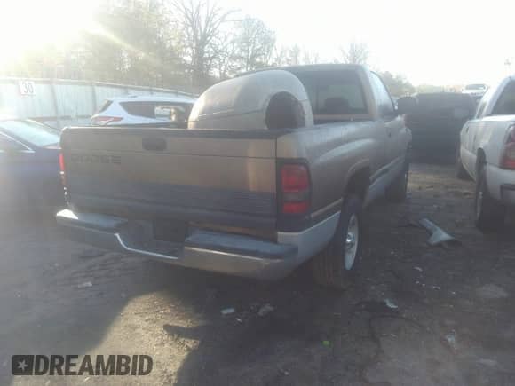 2001 Dodge 1500 with VIN 1B7HC16Y71S669658, listed as a IAAI auction lot 41472744 with 213,617 mi miles and . Bid and sale history available at DreamBid. Image 4.