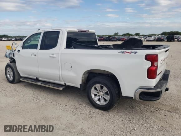 ✅ 2020 Chevrolet Silverado 1500 LT • VIN: 1GCRYDED7LZ197428 • Lot: 70494134. Wystawiony na Copart z przebiegiem 74 022 mil. Bezpłatny archiwum sprzedaży aukcyjnych z USA i szczegółowy raport historii pojazdu na DreamBid. Zdjęcie 2.