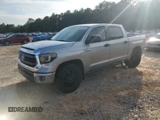 ✅ 2014 Toyota Tundra SR5 • VIN: 5TFEY5F14EX158240 • Lot: 85850305. Wystawiony na Copart z przebiegiem 221 490 mil. Bezpłatny archiwum sprzedaży aukcyjnych z USA i szczegółowy raport historii pojazdu na DreamBid. Zdjęcie 1.
