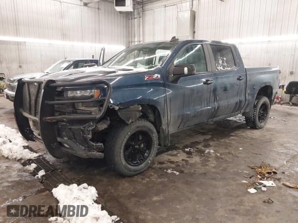 ✅ 2021 Chevrolet Silverado 1500 LT Trail Boss • VIN: 3GCPYFEL5MG299421 • Lot: 41490800. Wystawiony na IAAI z przebiegiem 97 118 mil. Bezpłatny archiwum sprzedaży aukcyjnych z USA i szczegółowy raport historii pojazdu na DreamBid. Zdjęcie 17.