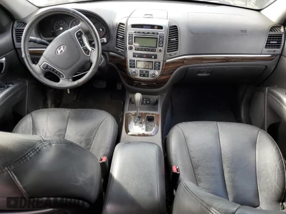 ✅ 2010 Hyundai Santa Fe Limited • VIN: 5NMSKDAG2AH371281 • Lot: 70709854. Listed on Copart with 234,359 mi. Free auction sales archive from the USA and detailed vehicle history report at DreamBid. Image 8.