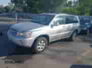 2002 Toyota Highlander z VIN JTEHF21A520047415, wystawiony jako IAAI lot #42905246 z przebiegiem 145 890 mil mil oraz . Historia ofert i sprzedaży dostępna na DreamBid. Obrazek 2.