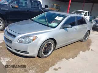 2012 Chevrolet Malibu 1FL z VIN 1G1ZA5EU0CF307305, wystawiony jako IAAI lot #43433557 z przebiegiem 212 034 mil mil oraz . Historia ofert i sprzedaży dostępna na DreamBid. Obrazek 2.