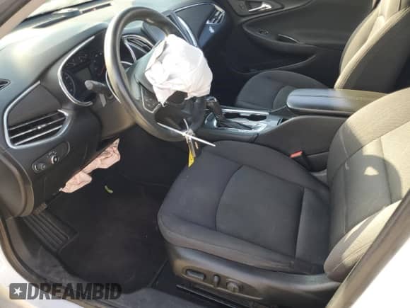 2017 Chevrolet Malibu LT z VIN 1G1ZE5ST4HF205237, wystawiony jako Copart lot #70060195 z przebiegiem 167 801 mil mil oraz Szkoda całkowita • Salvage title. Historia ofert i sprzedaży dostępna na DreamBid. Obrazek 7.