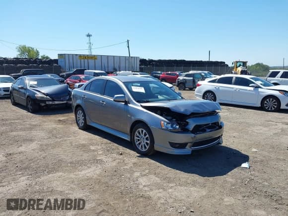 ✅ 2012 Mitsubishi Lancer SE • VIN: JA32V2FW6CU026731 • Лот: 43064946. Опубликован ранее на IAAI с пробегом 168 114 миль. Бесплатный доступ к архиву аукционных продаж из США и подробный отчёт об истории автомобиля на DreamBid. Изображение 1.
