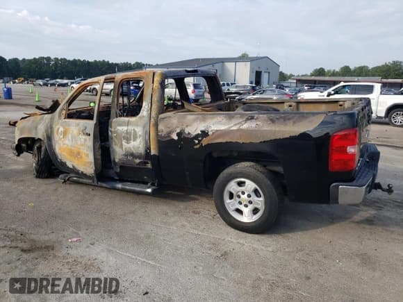 ✅ 2008 Chevrolet Silverado 1500 2LT • VIN: 2GCEC19J981239884 • Lot: 70199924. Listed on Copart with Not provided. Free auction sales archive from the USA and detailed vehicle history report at DreamBid. Image 2.