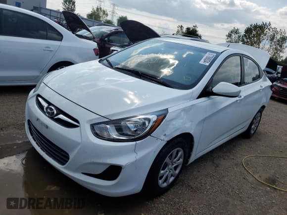 ✅ 2014 Hyundai Accent GLS • VIN: KMHCT4AE4EU753483 • Lot: 67788034. Wystawiony na Copart z przebiegiem 105 811 mil. Bezpłatny archiwum sprzedaży aukcyjnych z USA i szczegółowy raport historii pojazdu na DreamBid. Zdjęcie 1.